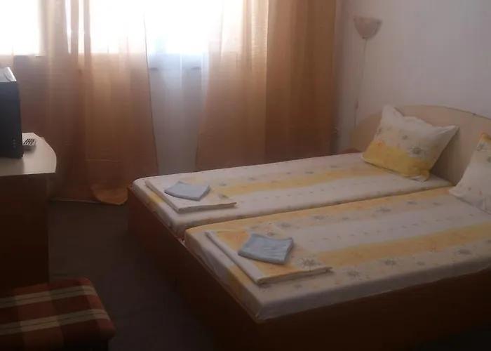 Casa de hóspedes Svetla 2*